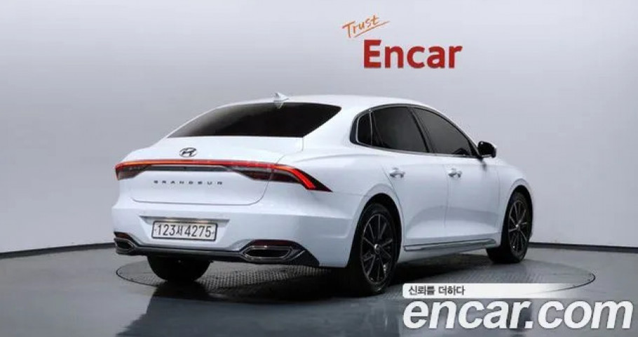 Hyundai Grandeur 