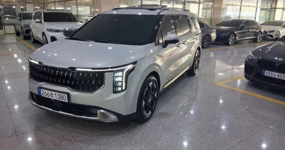 Kia Carnival 