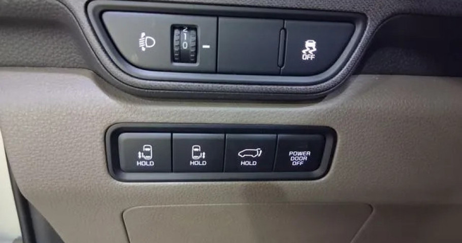 Kia Carnival 
