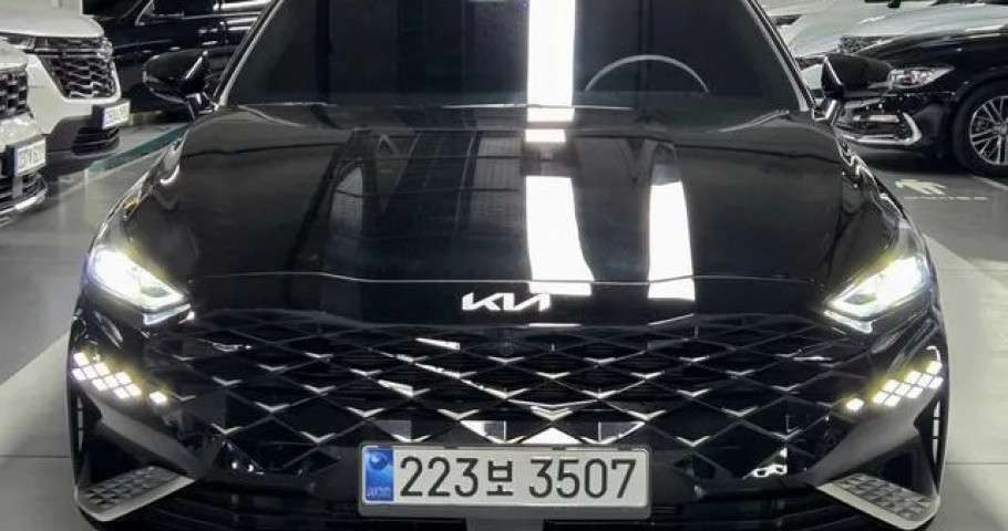 Kia K8 