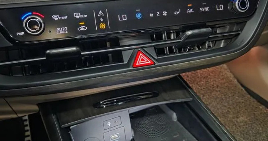 Kia K8 