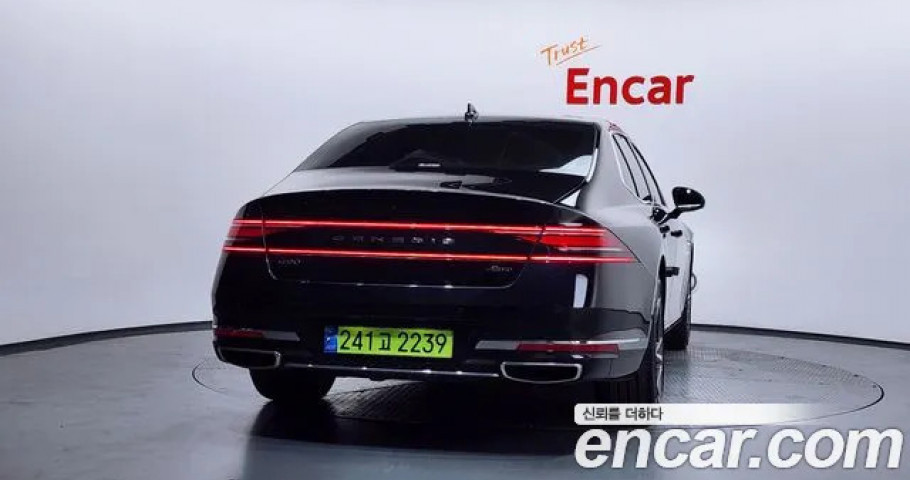 Genesis G90 