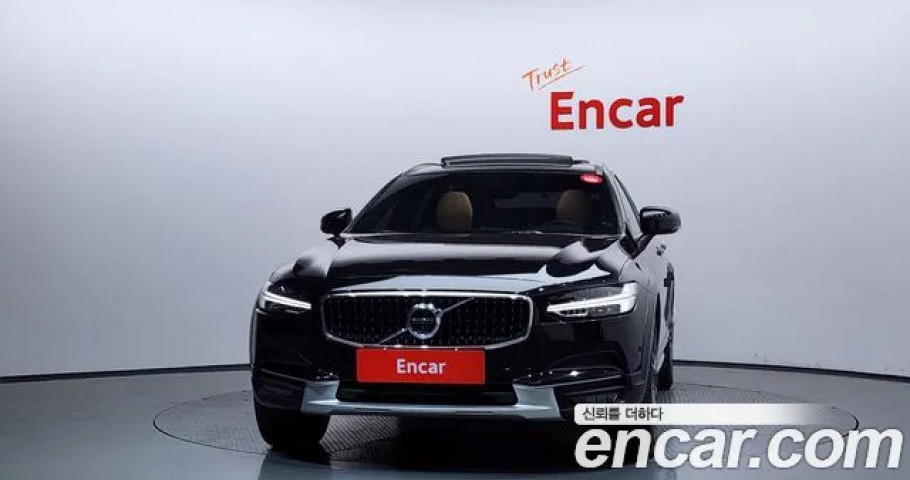 Volvo V90 