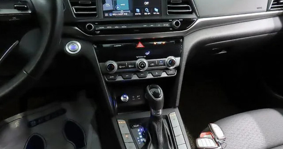 Hyundai Avante (Elantra) 