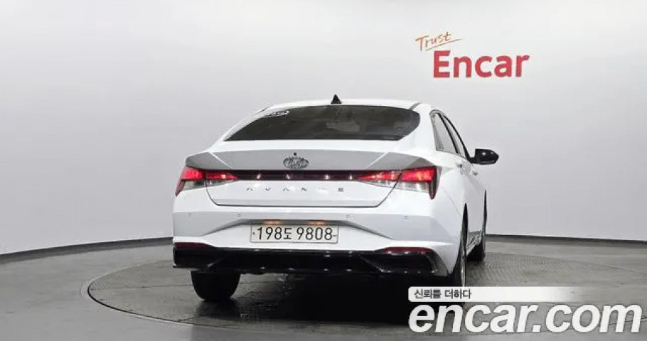Hyundai Avante (Elantra) 