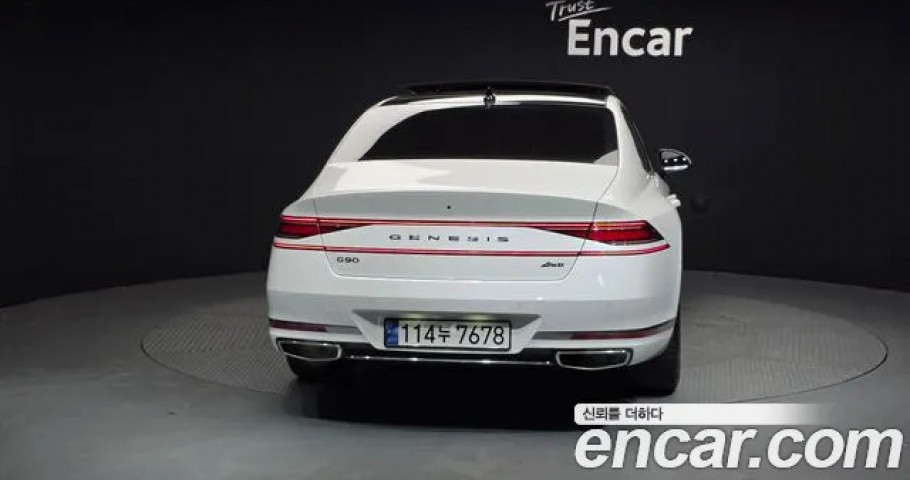 Genesis G90 