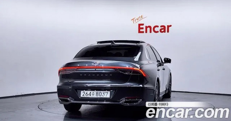 Hyundai Grandeur 