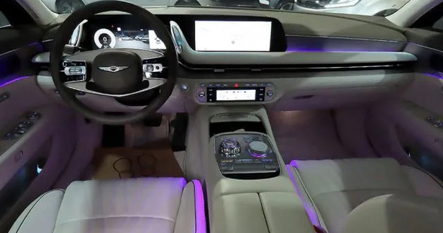 Genesis G90 