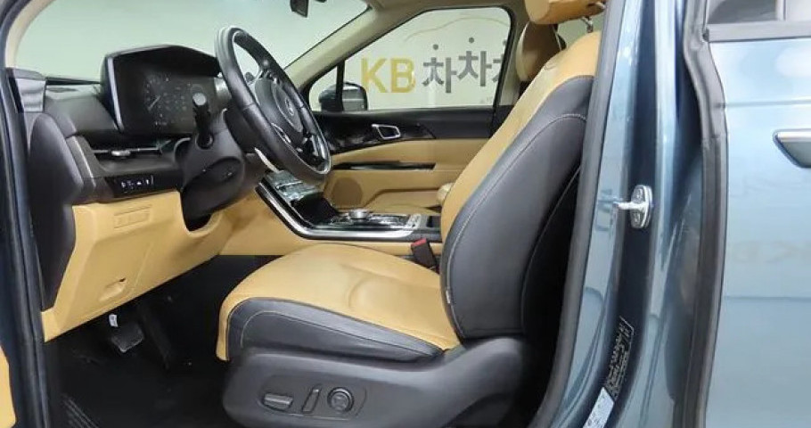 Kia Carnival 