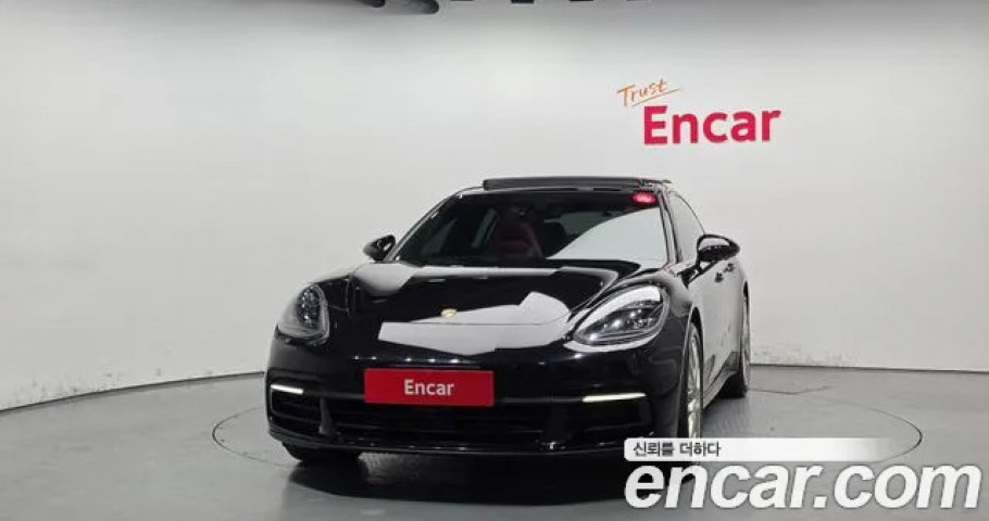 Porsche Panamera 