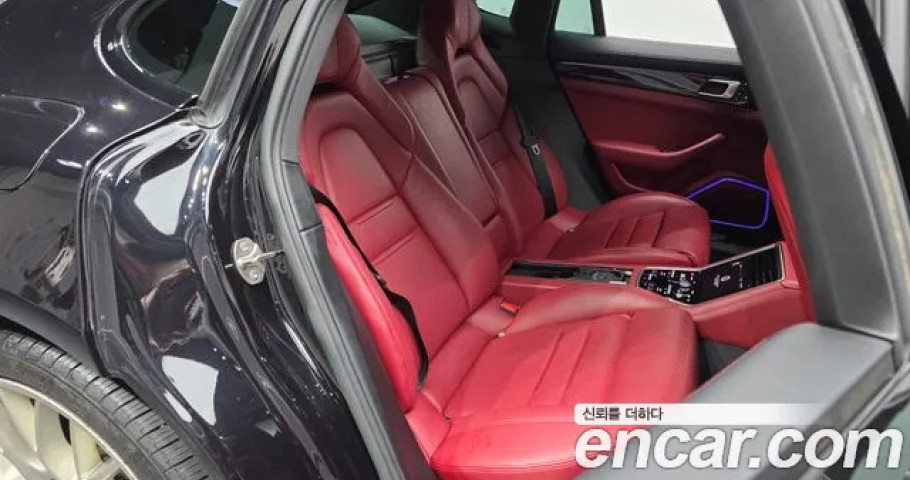 Porsche Panamera 