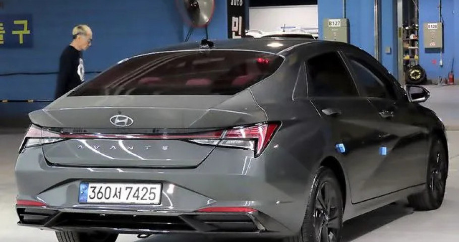 Hyundai Avante (Elantra) 