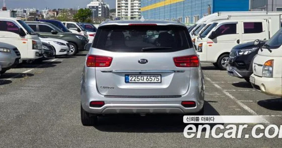 Kia Carnival 