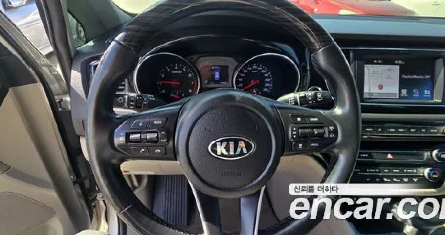 Kia Carnival 