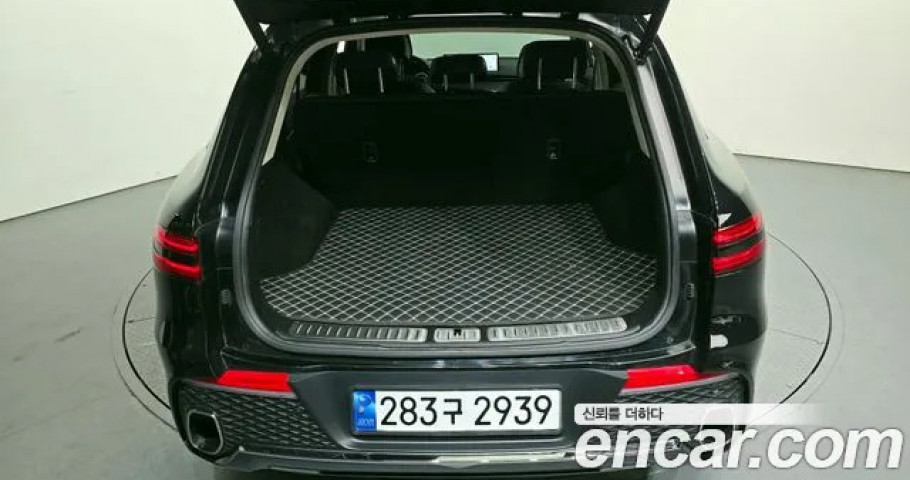 Genesis Gv70 