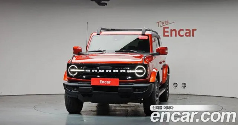 Ford Bronco 