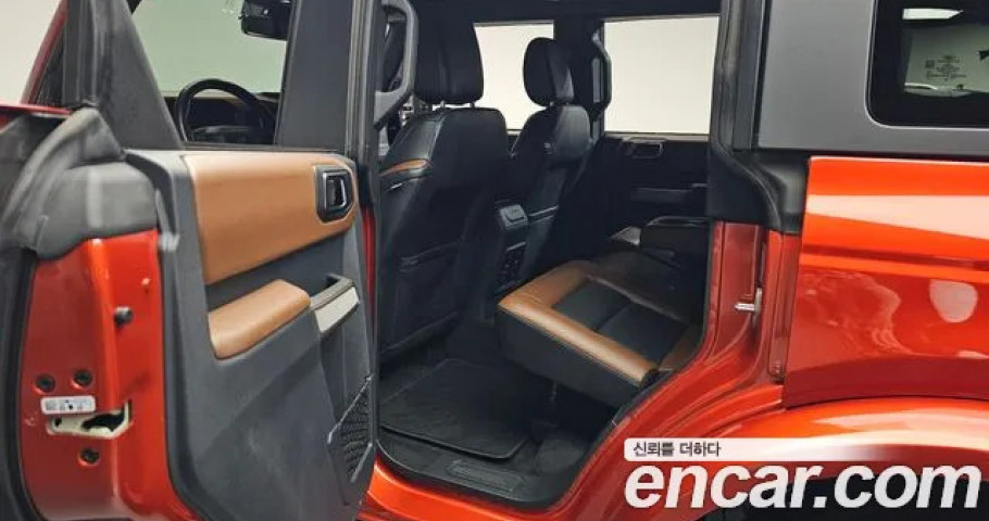 Ford Bronco 