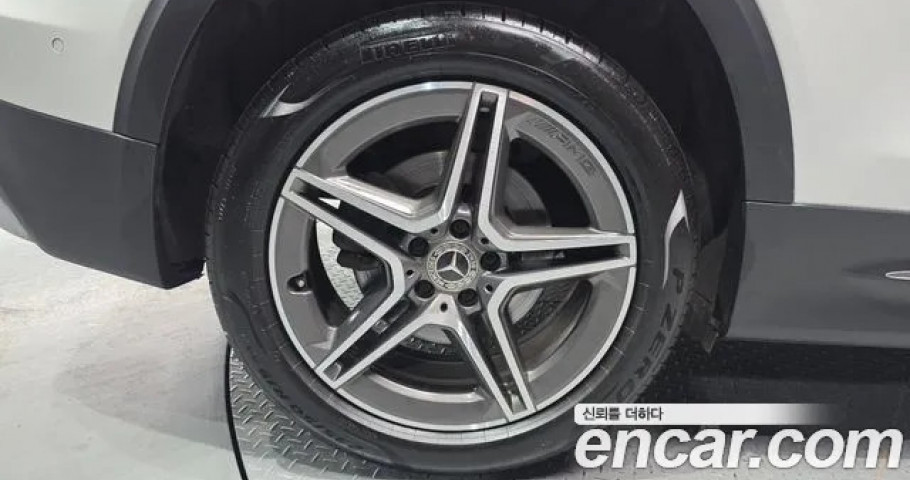 Mercedes-Benz Glb-Class 