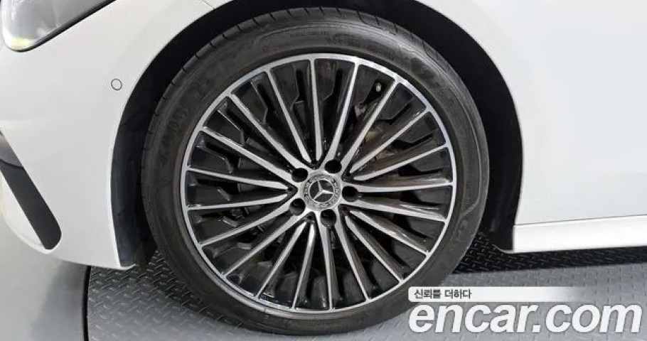 Mercedes-Benz Cle-Class 