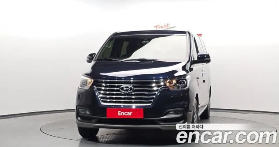 Hyundai Starex 