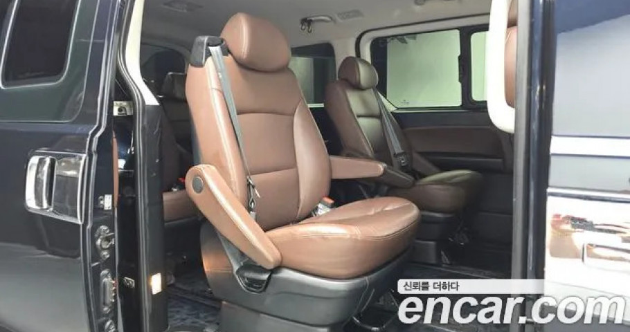 Hyundai Starex 