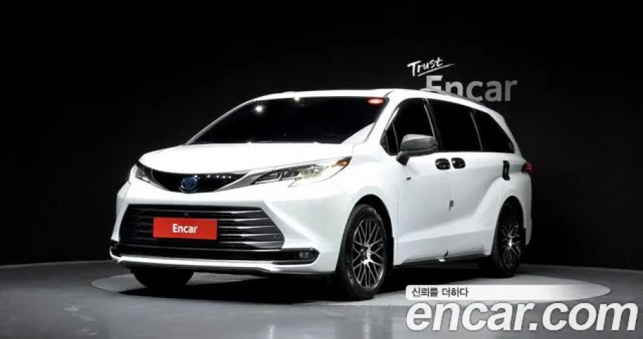 Toyota Sienna 
