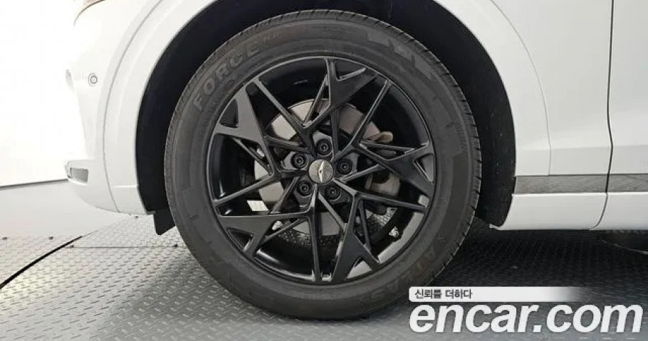 Genesis Gv70 