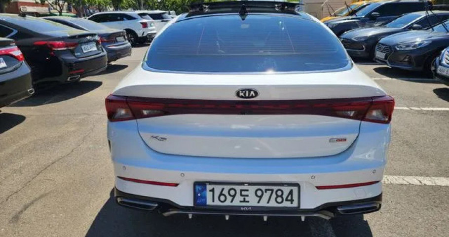 Kia K5 