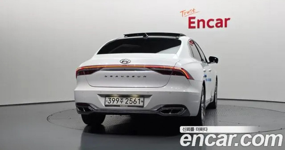 Hyundai Grandeur 