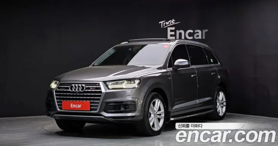 Audi Q7 