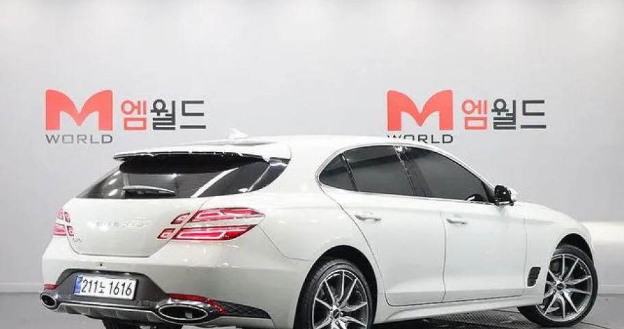 Genesis G70 