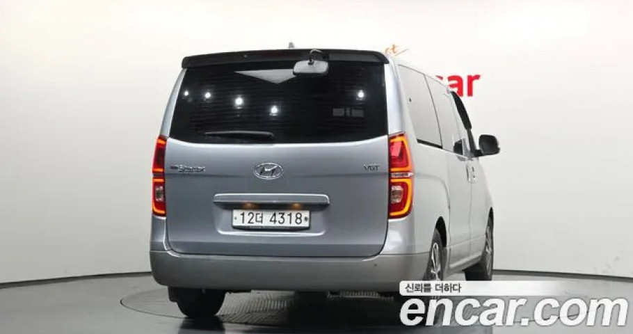 Hyundai Starex 