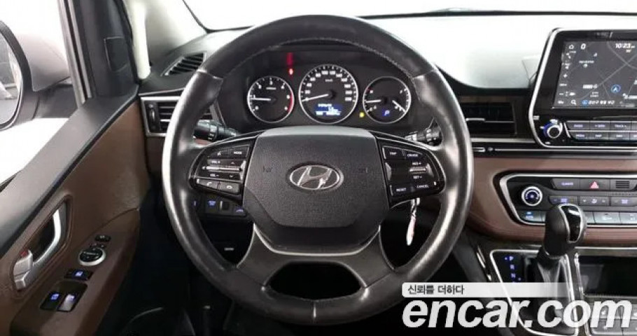Hyundai Starex 