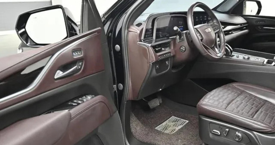 Cadillac Escalade 