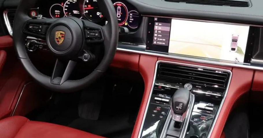 Porsche Panamera 