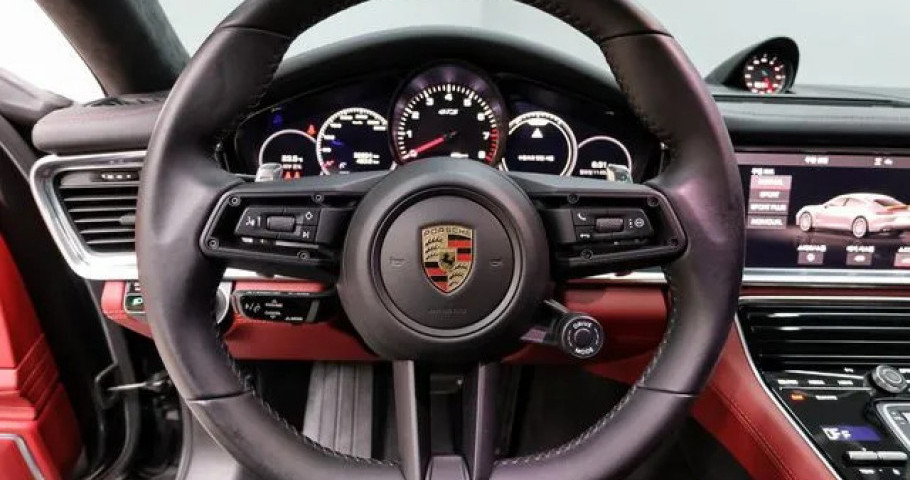 Porsche Panamera 