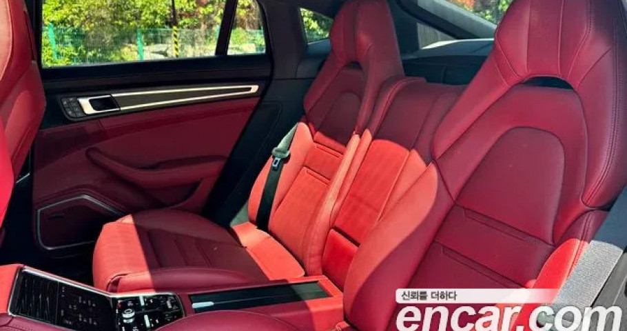 Porsche Panamera 