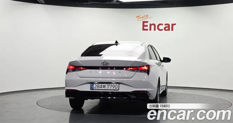 Hyundai Avante (Elantra) 