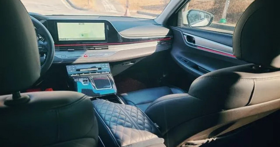 Hyundai Grandeur 