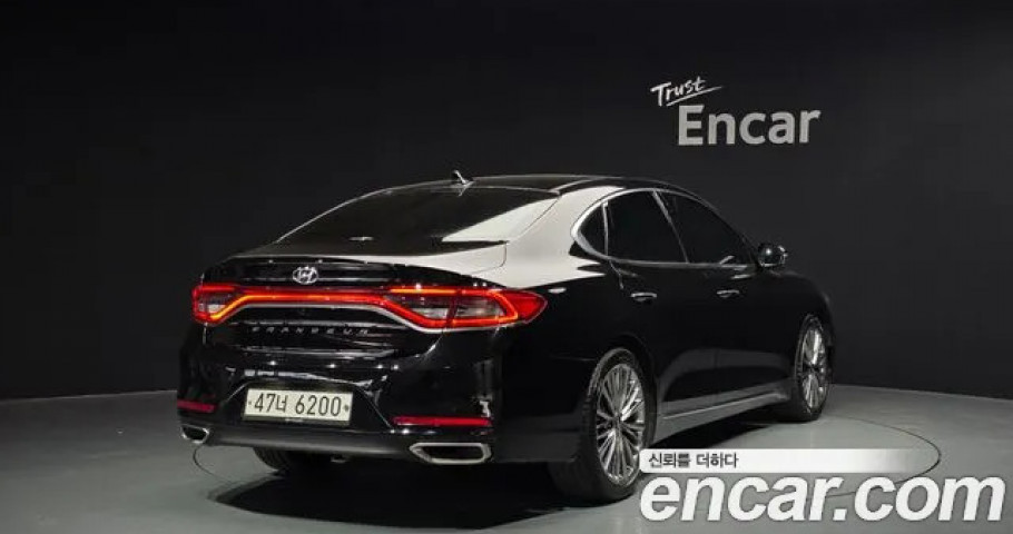 Hyundai Grandeur 