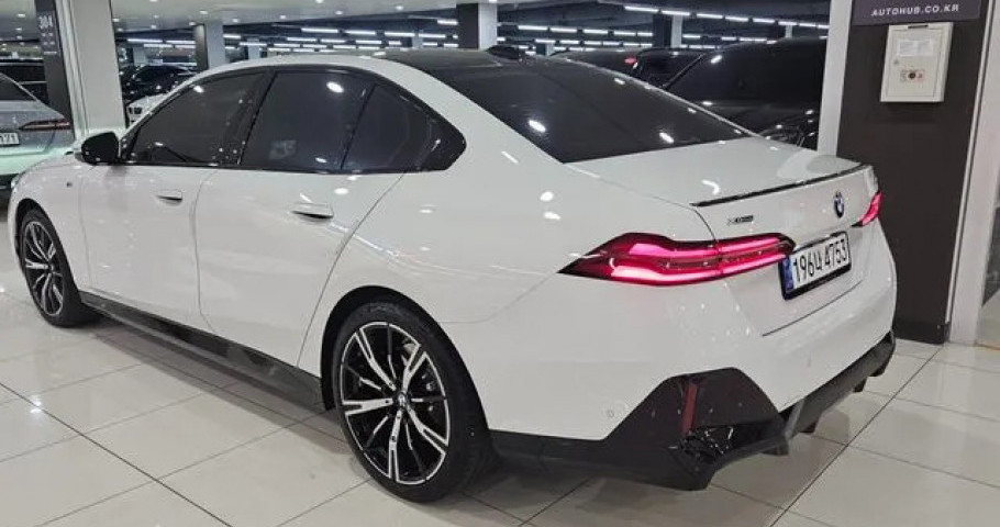 Bmw 5-Series 