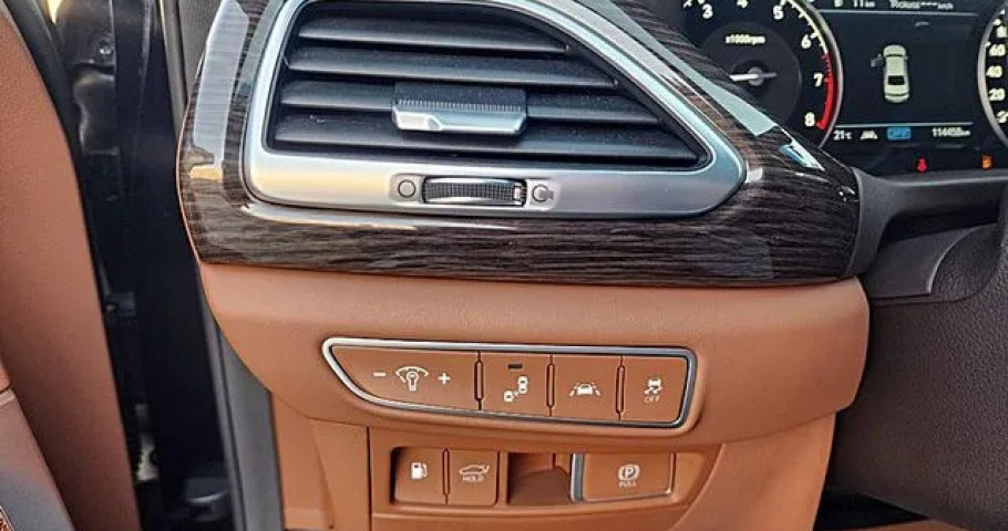 Genesis G90 
