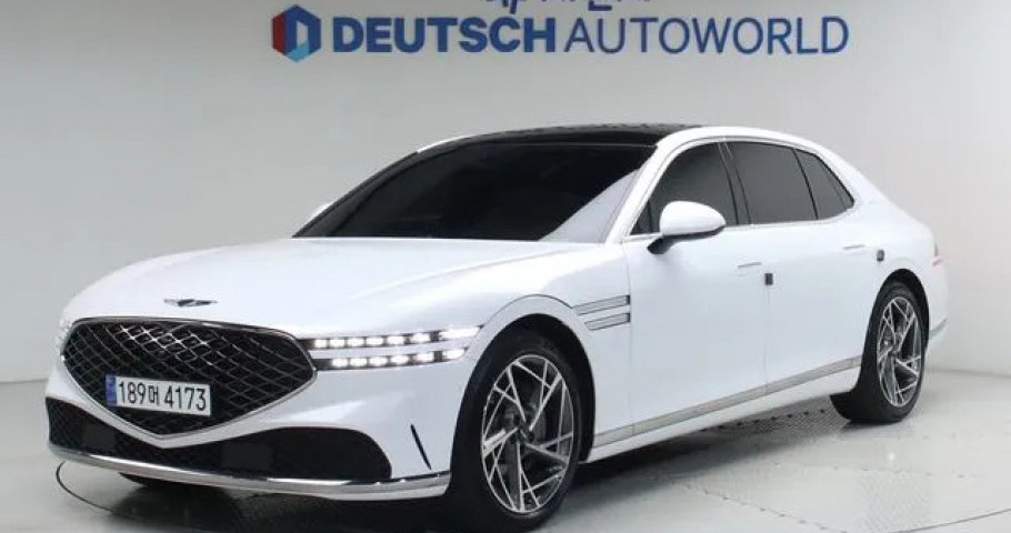 Genesis G90 