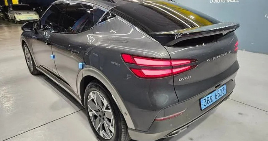 Genesis Gv60 