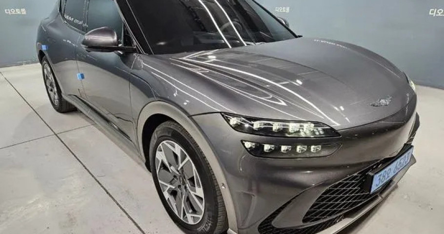 Genesis Gv60 