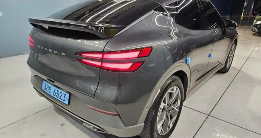Genesis Gv60 