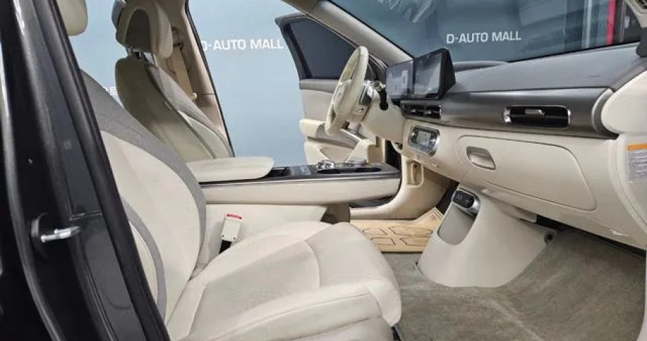 Genesis Gv60 