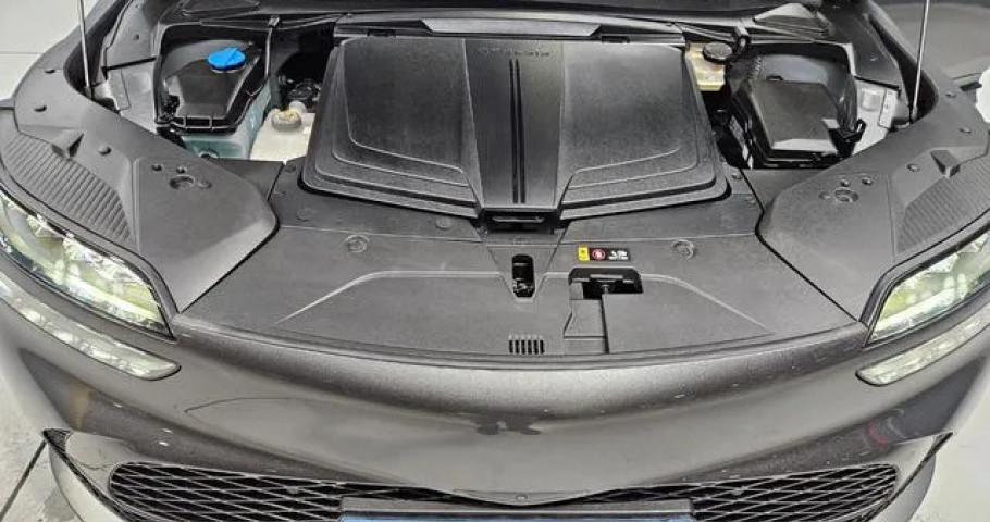Genesis Gv60 