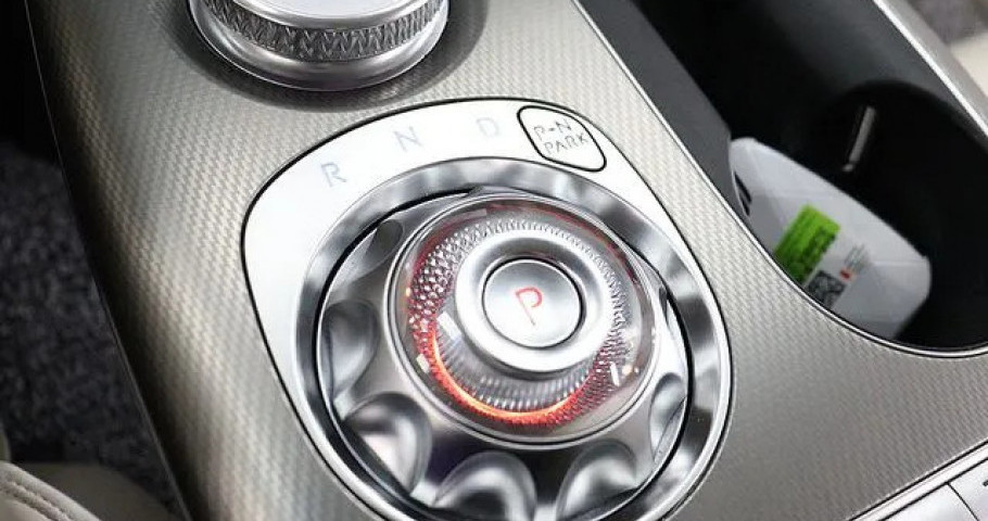 Genesis Gv60 
