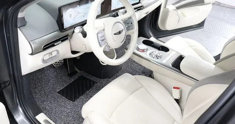 Genesis Gv60 